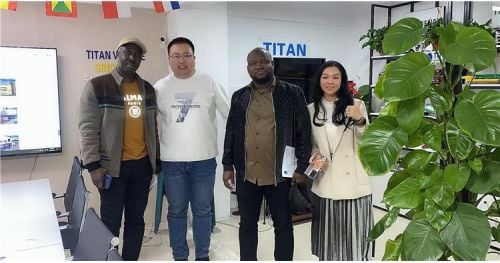 Kenya Customer Choose 3 Axle Stainless Steel Tanker Trailer