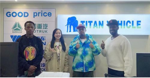 Jamaica Customers' Visit to Guangzhou Tongya VEHICLE 3 Axle Removable Gooseneck Trailer