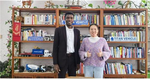 Sudan Customer Visited Tongya to Buying Folding Gooseneck Trailer