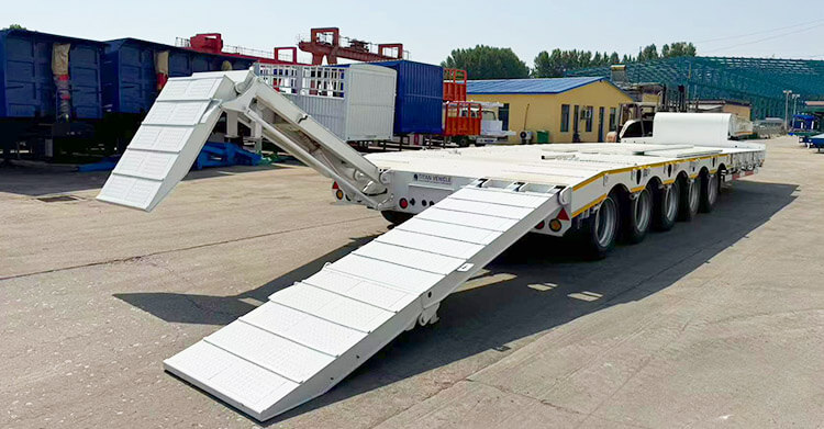 5 Axle Semi Lowbed Trailer for Sale in Dominican