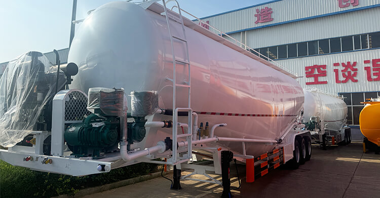 3 Axle Bulk Cement Tanker Trailer for Sale in Indonesia