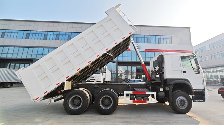 Used Howo Dump Truck for Sale in Cameroon