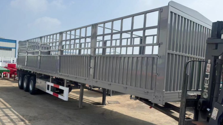 Tri Axle Fence Semi Trailer for Sale in Zimbabwe
