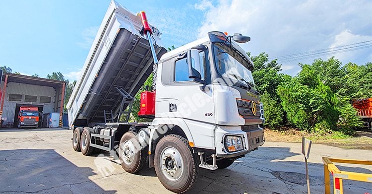 Shacman X3000 8x4 Dump Truck for Sale in Tanzania