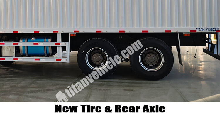 8x4 12 Tires Used Howo Cargo Box Truck for Sale in Nigeria