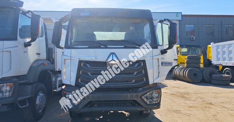 Used Sinotruk Howo 6x4 Tractor Truck for Sale in Uganda