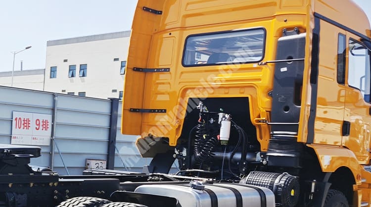 Shacman 6x4 Tractor Truck Price 430 Hp for Sale in Uganda