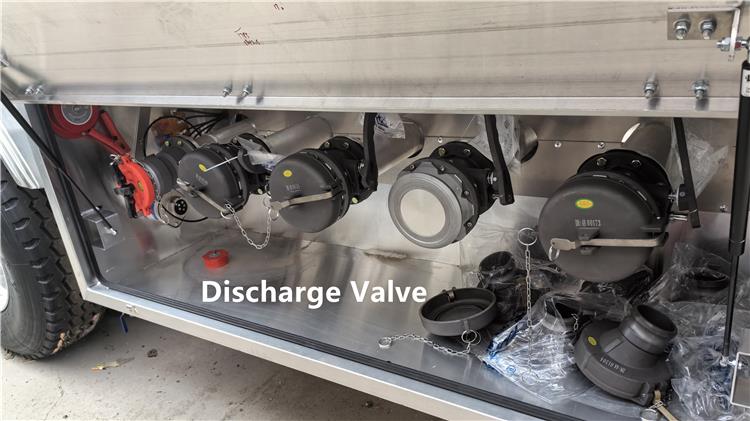 Aluminum Tanker 42000 Liters Trailer for Sale In Costa Rica